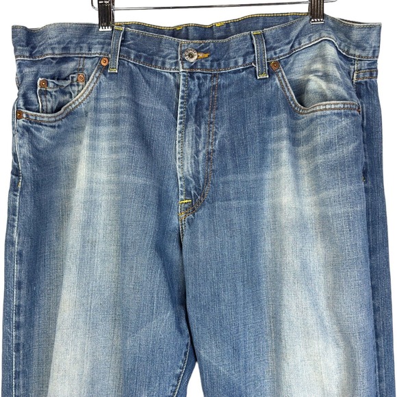 Lucky Brand Relaxed Bootleg Jeans Mens Size 38x34 Distressed Medium Wash - Picture 2 of 13